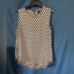 Who What Wear Black and White Geometric Blouse